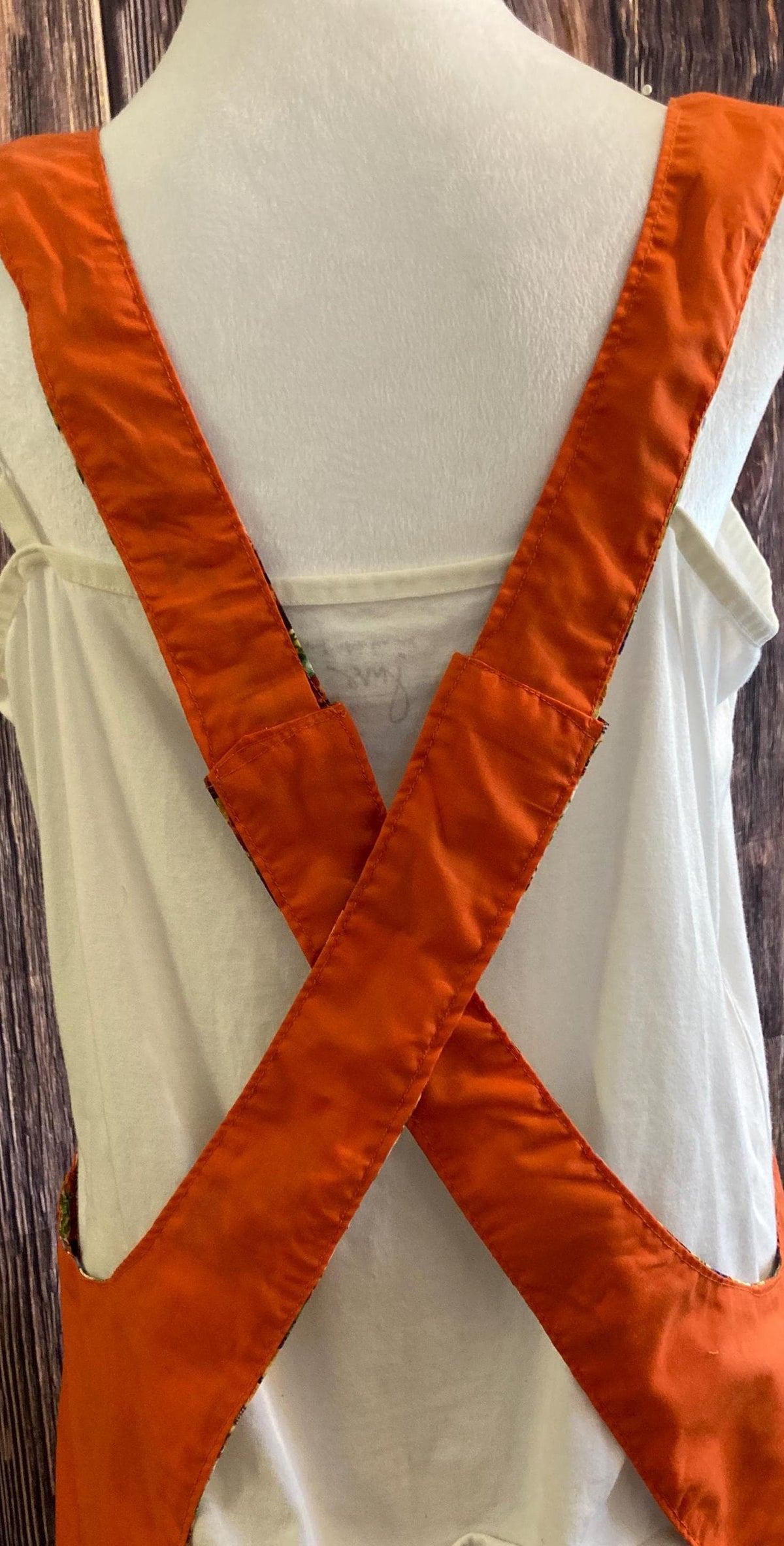 MR., MRS. SCARECROW with Harvest Flora Reversible Cross Back Apron