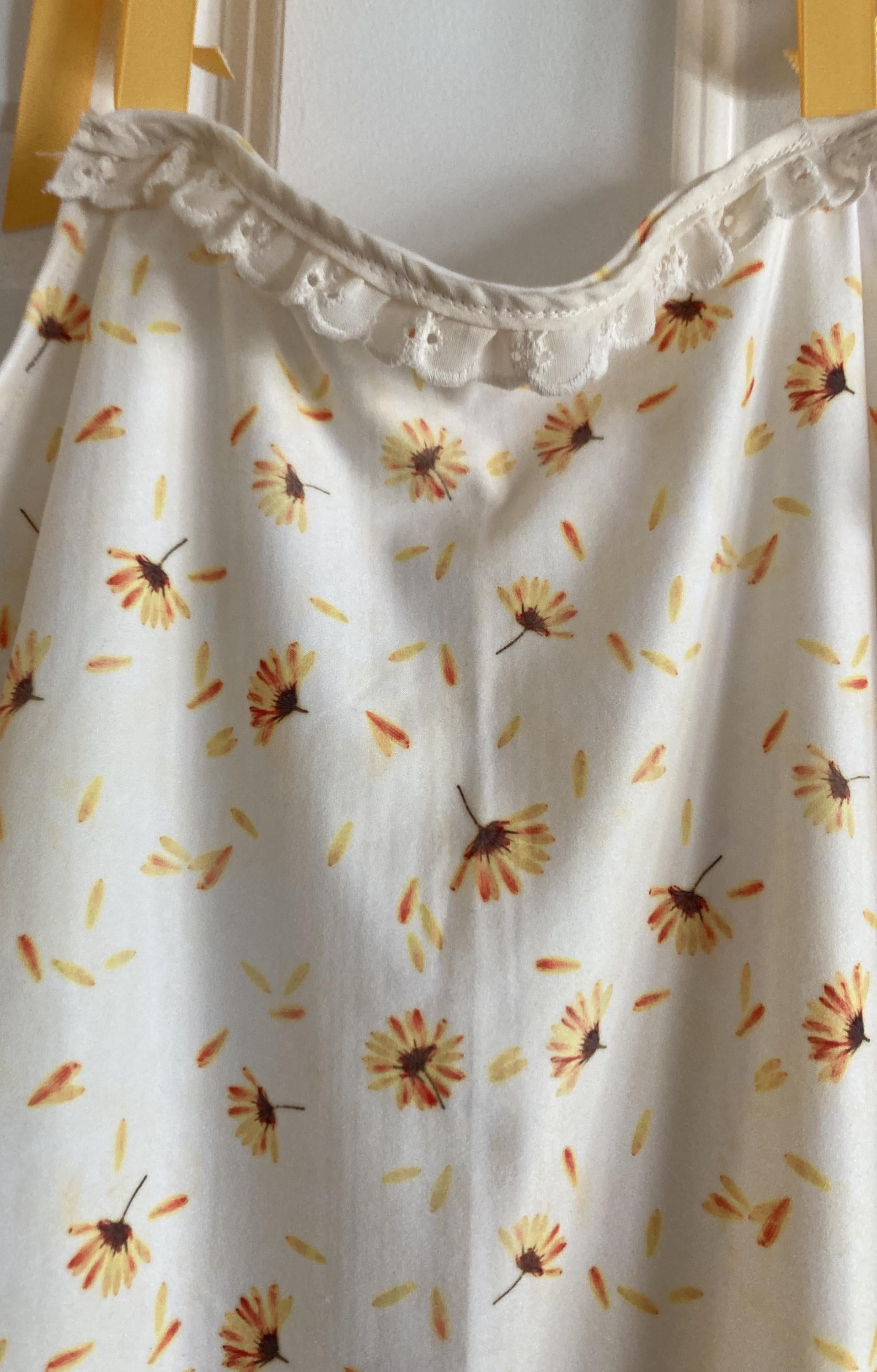 Little/Young Girl's 3-in-1 Outfit with daisies