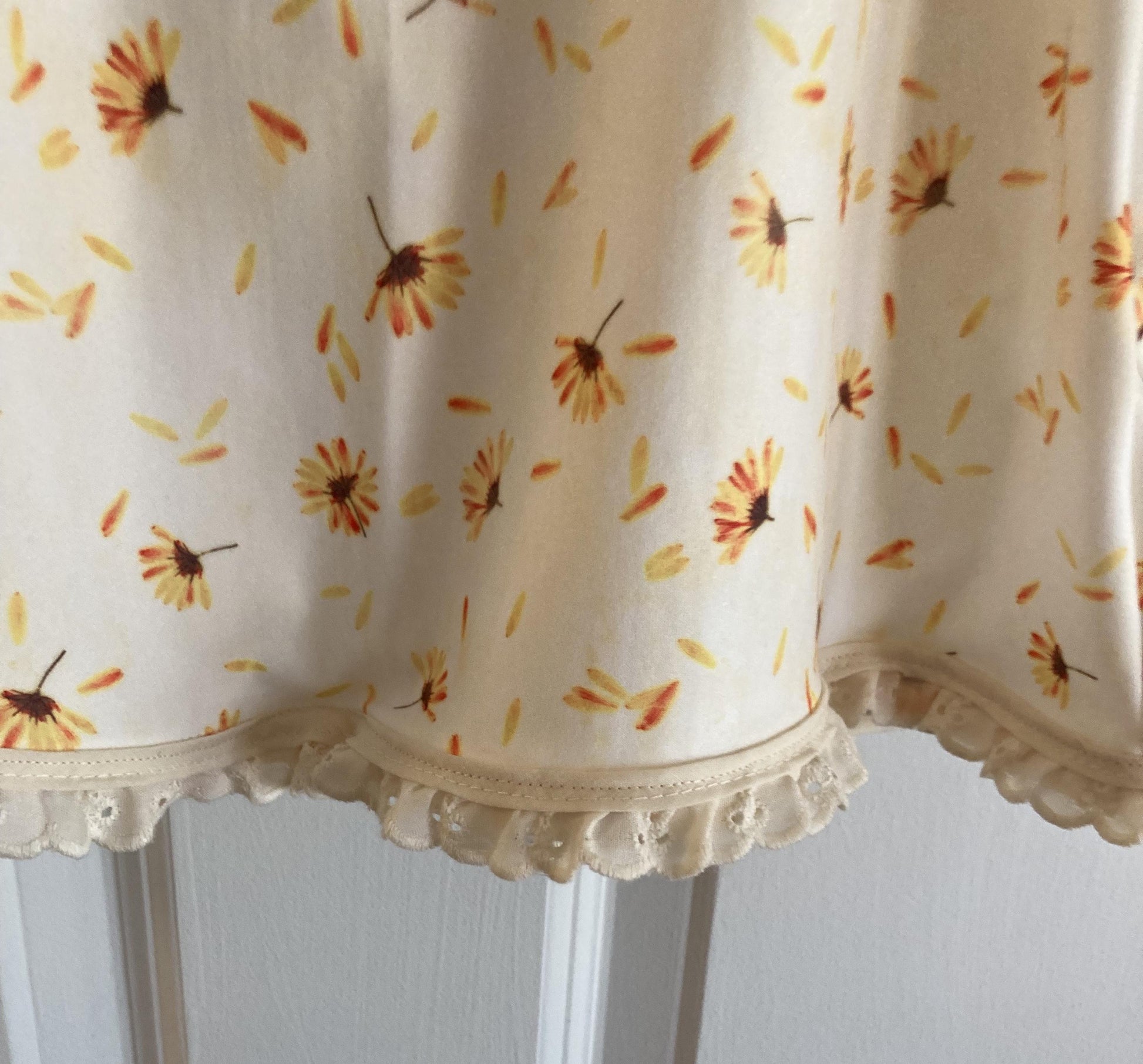 Little/Young Girl's 3-in-1 Outfit with daisies