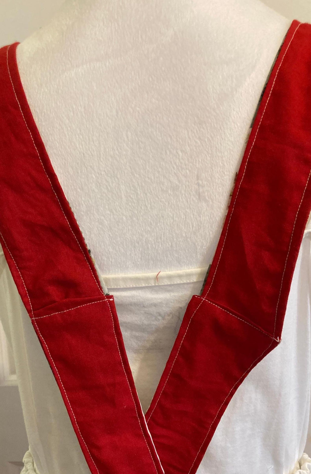 RETRO CHRISTMAS STOCKINGS on Reversible Cross Back Apron
