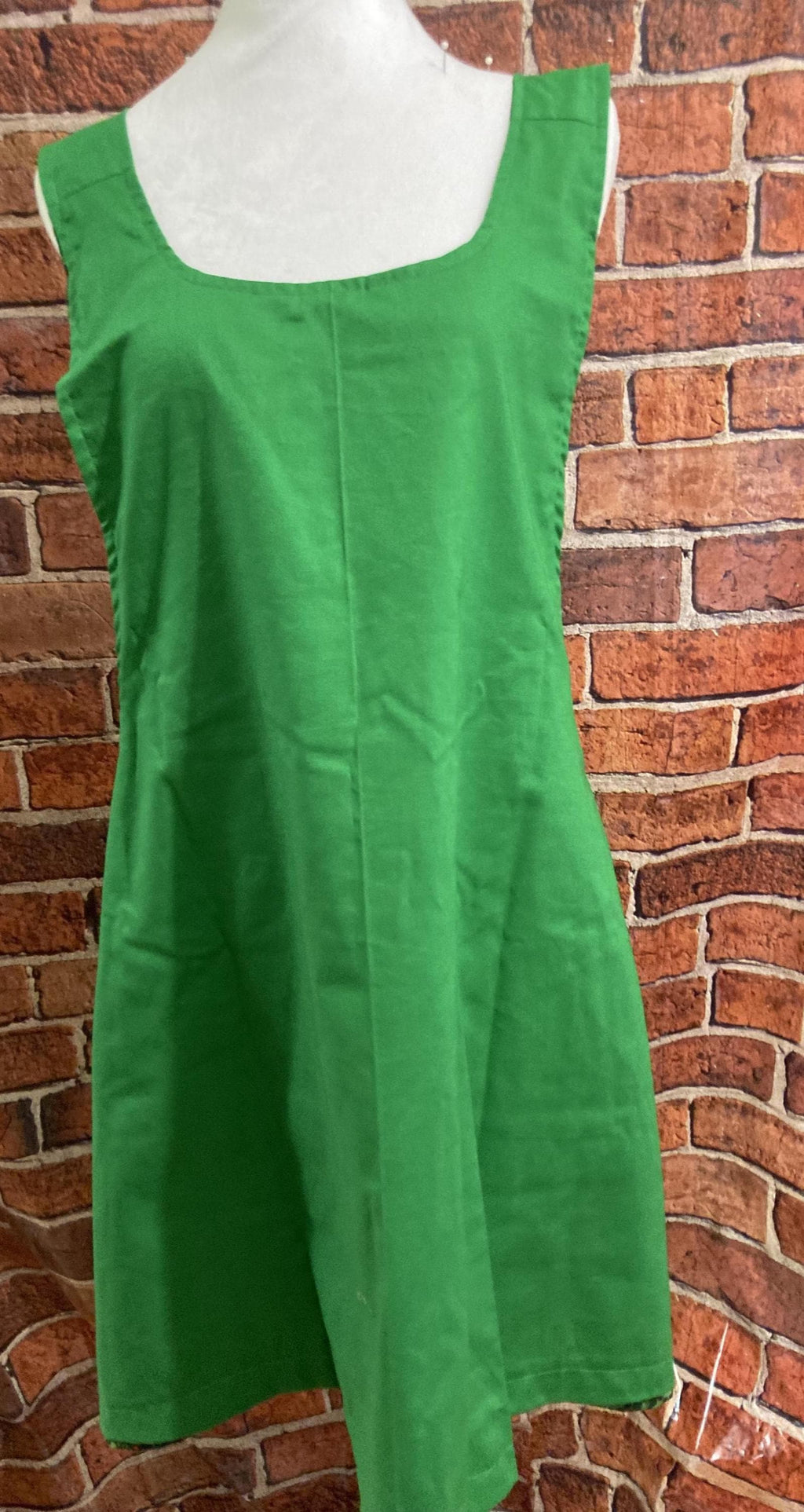 HOLLY LEAVES BERRIES Green and red on a reversible cross back apron