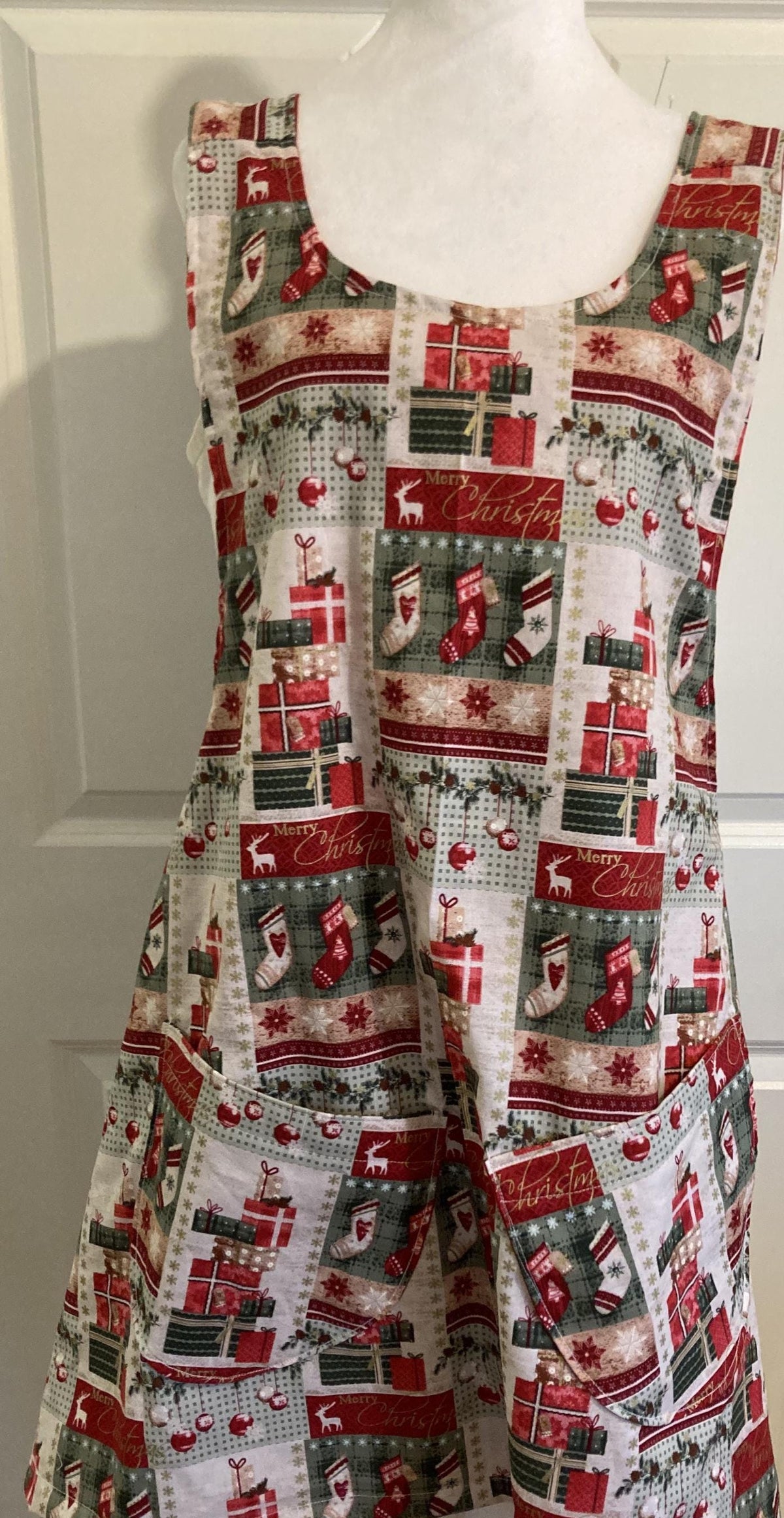 RETRO CHRISTMAS STOCKINGS on Reversible Cross Back Apron