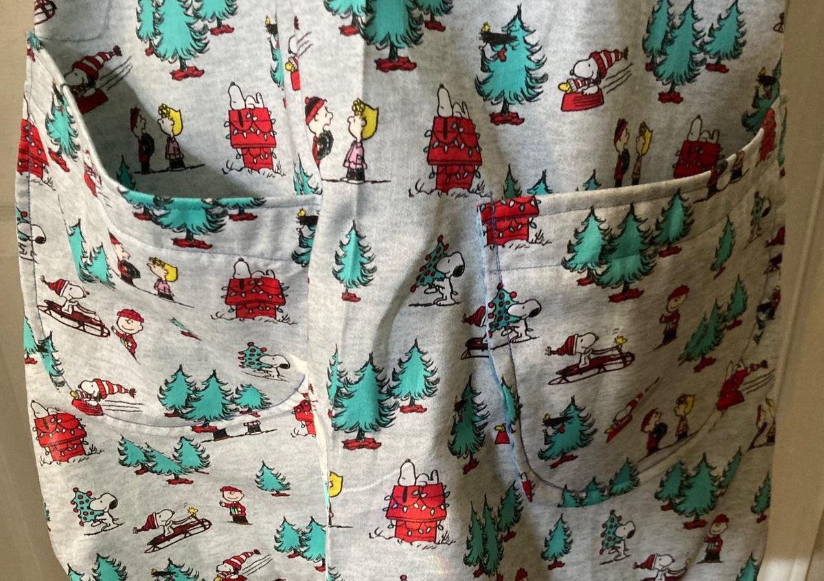Snoopy Christmas Apron, Reversible Cross Back, Baking Kitchen Wear